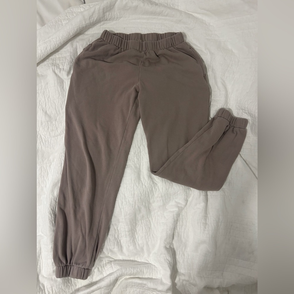 Brandy Melville Rosa Sweatpants, Color: Purple Taupe